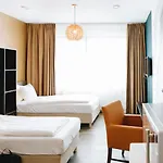 The Hague Teleport Hotel - Free Parking