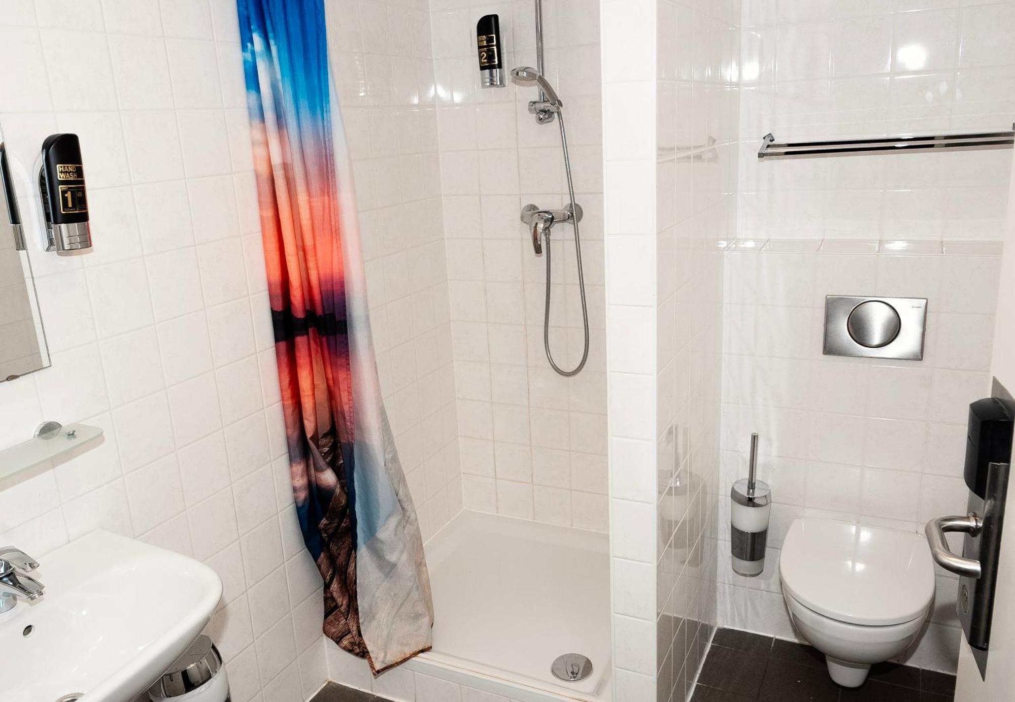 Hotel Teleport - Free Parking 3*