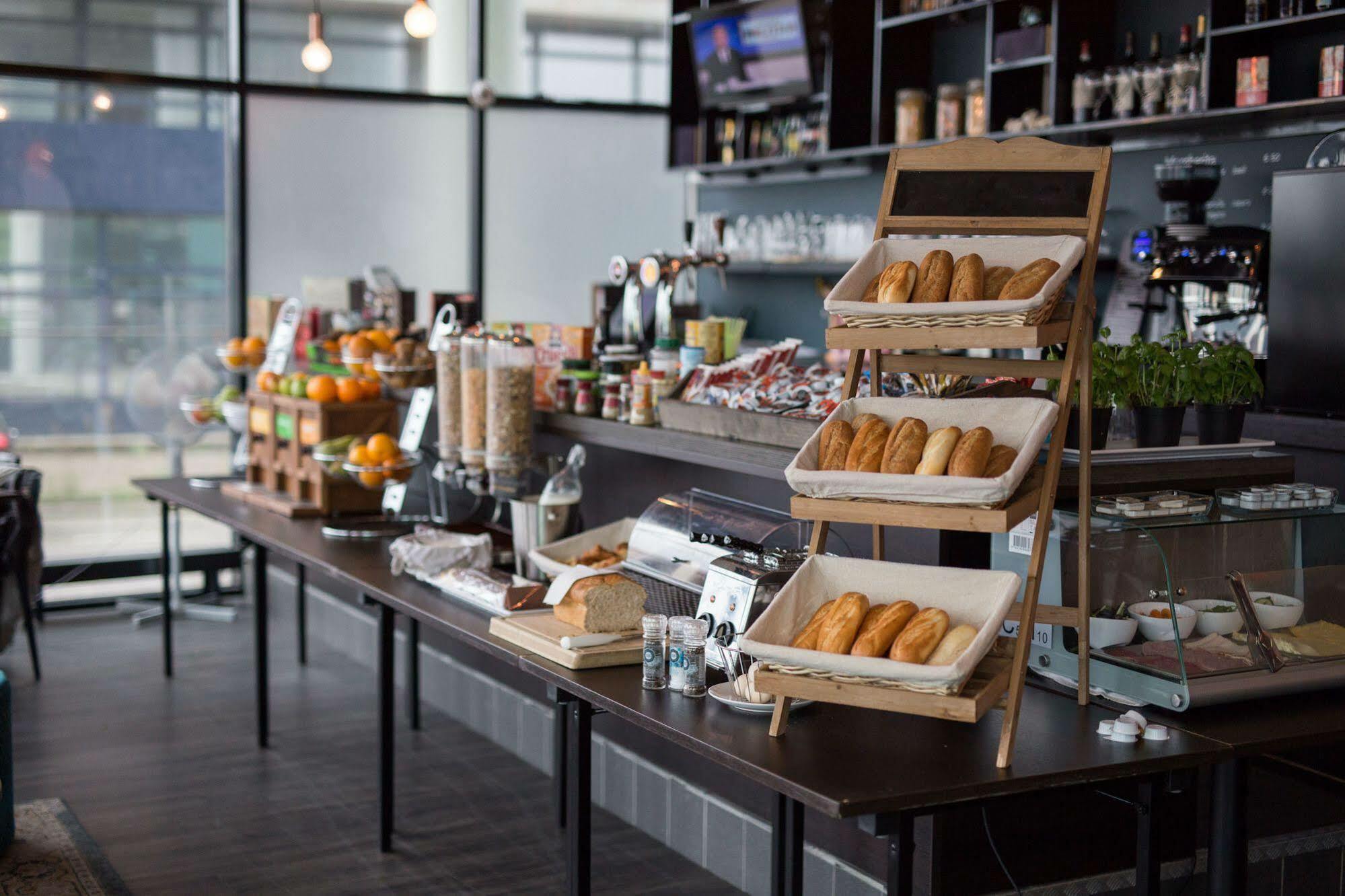 Hotel Teleport - Free Parking 3*