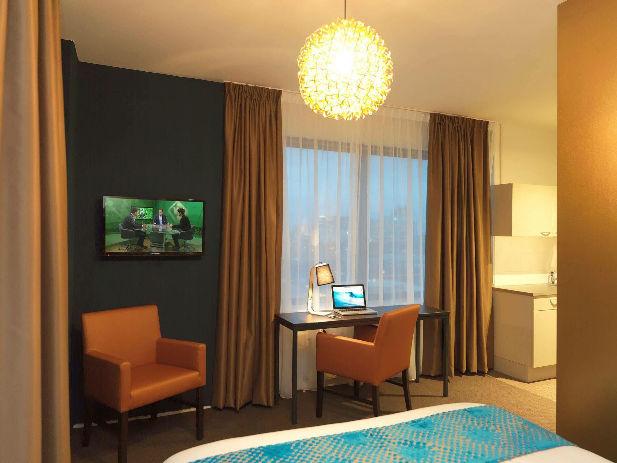 Teleport - Free Parking 3* Den Haag