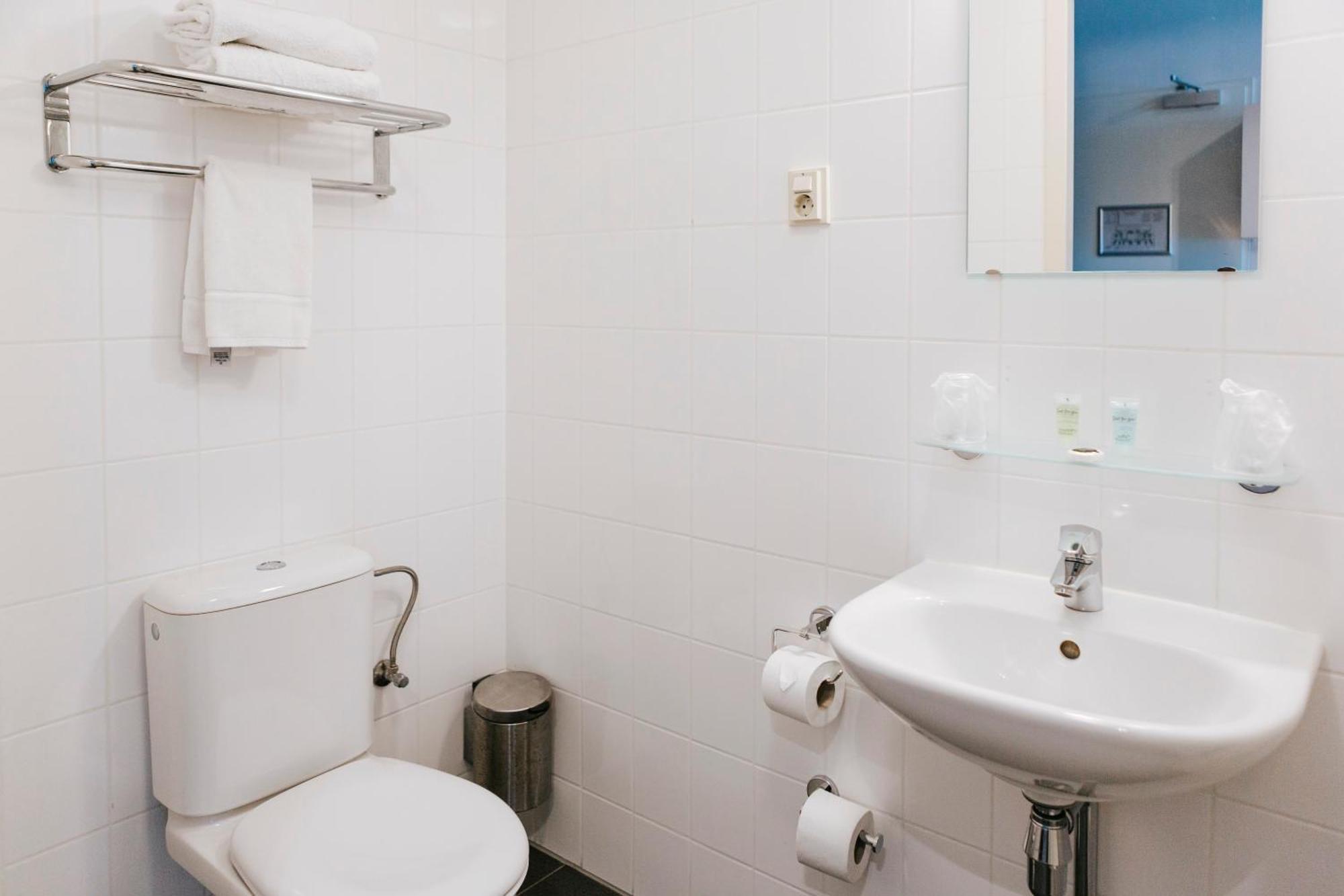 Teleport - Free Parking Hotel Den Haag