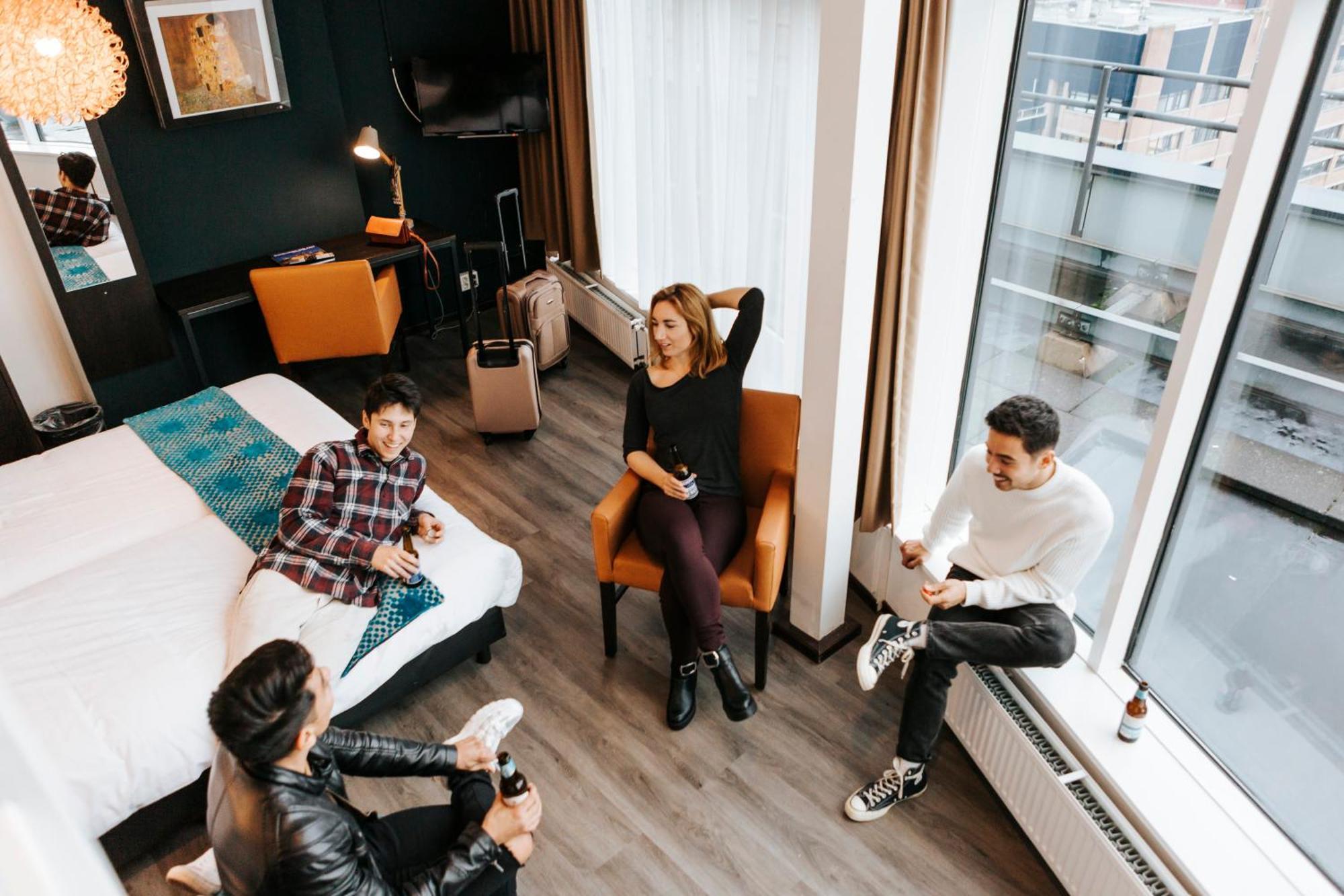 Hotel Teleport - Free Parking